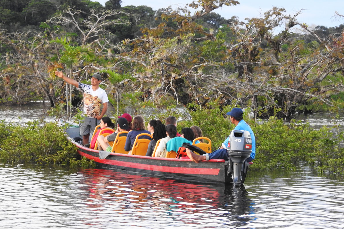 guides amazon cuyabeno forest jungle ecuador tucan lodge